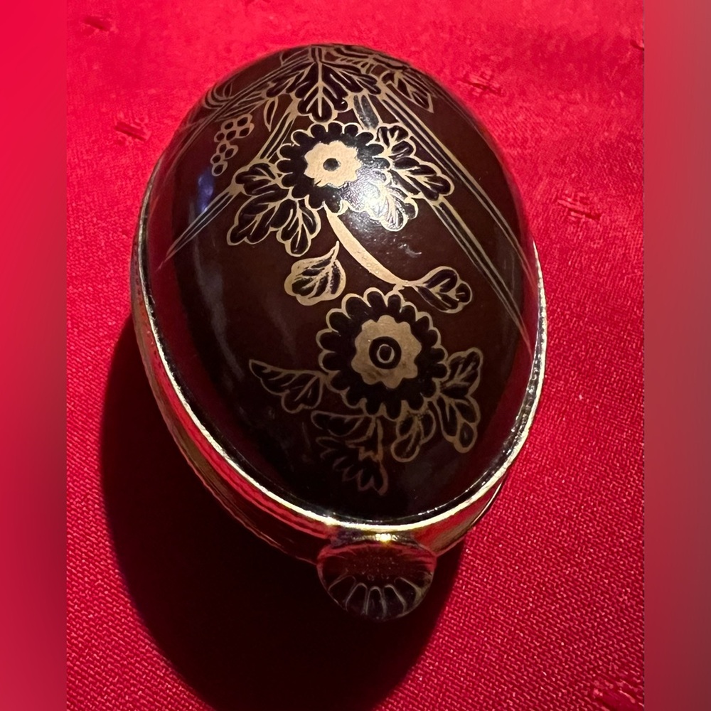 Vintage Royal Orlean’s Brown Egg